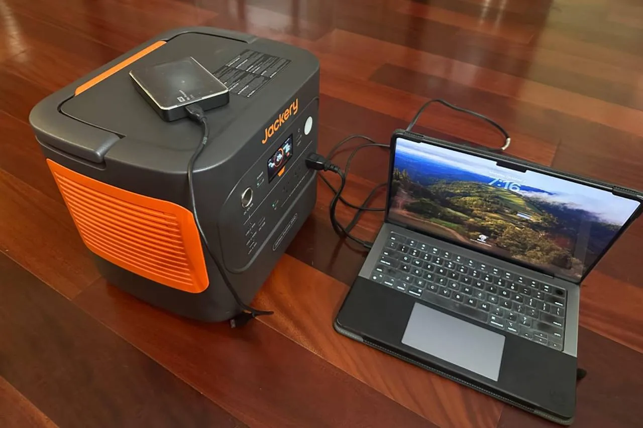 Jackery Explorer 2000 v2 Portable Power Station Review