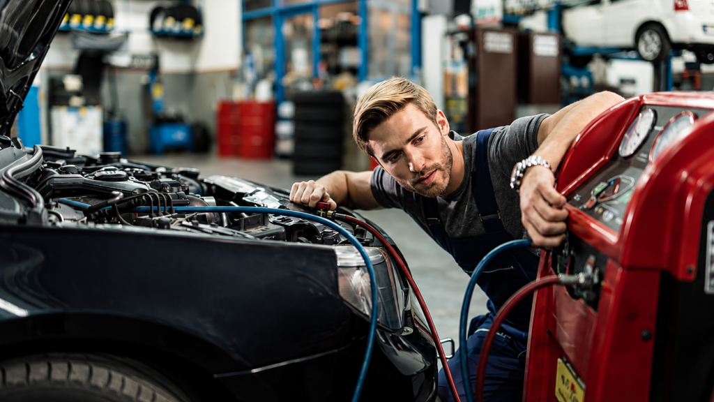 When Should You Take the Car to a Mechanic?
